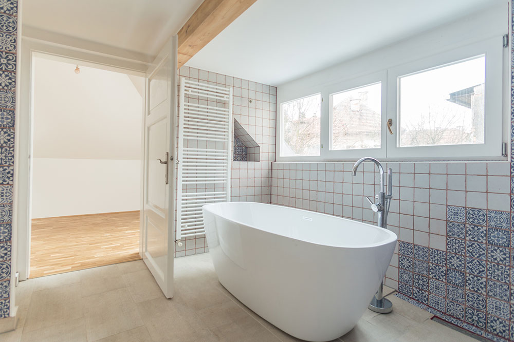 4 best walk-in tubs and showers of 2021