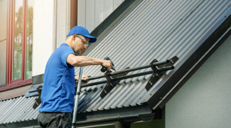 Tips to select the right roofer and top companies