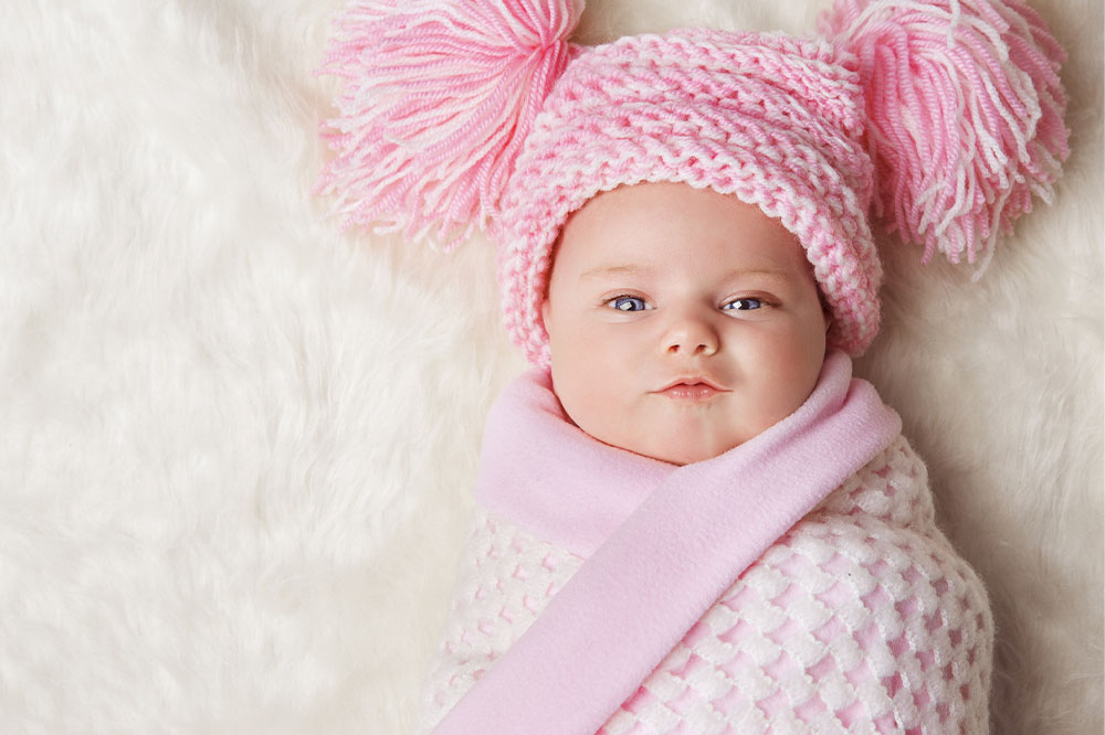 Types of swaddling and receiving blankets for newborns