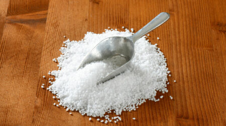 Epsom salt &#8211; Benefits, ways to use, and side effects