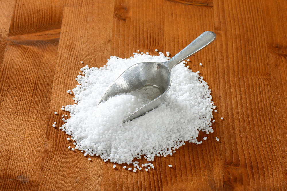 Epsom salt &#8211; Benefits, ways to use, and side effects