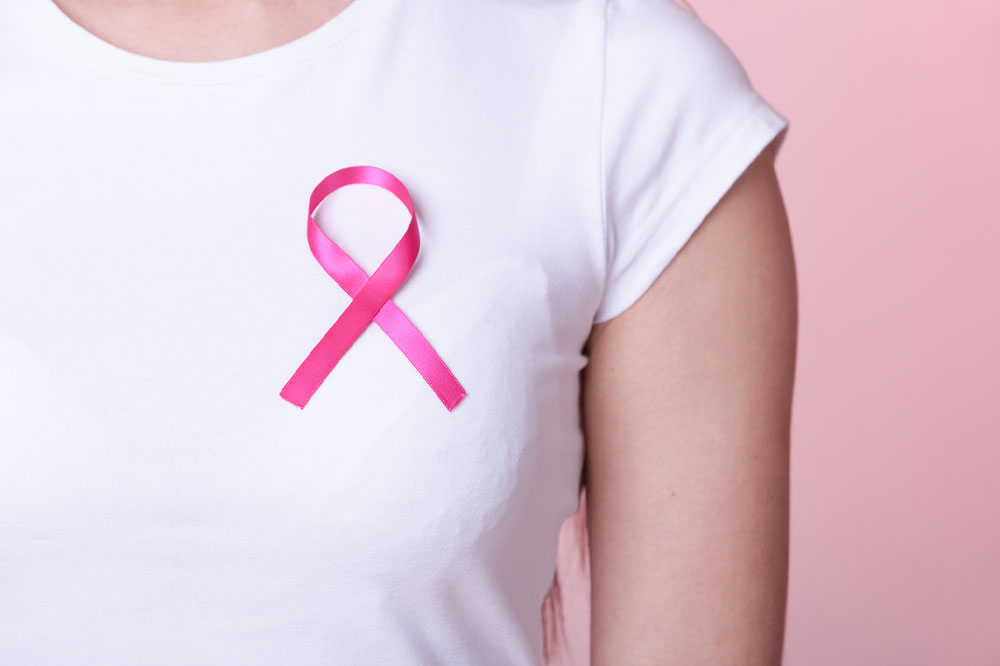 6 common signs of breast cancer